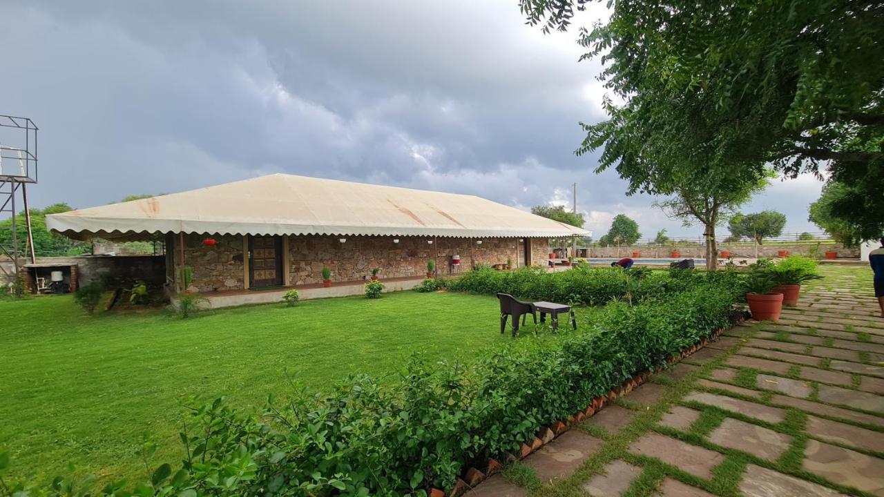 The Rustic Villa, A Stay With Luxuries Amenities And Exotic Nature ชัยปุระ ภายนอก รูปภาพ
