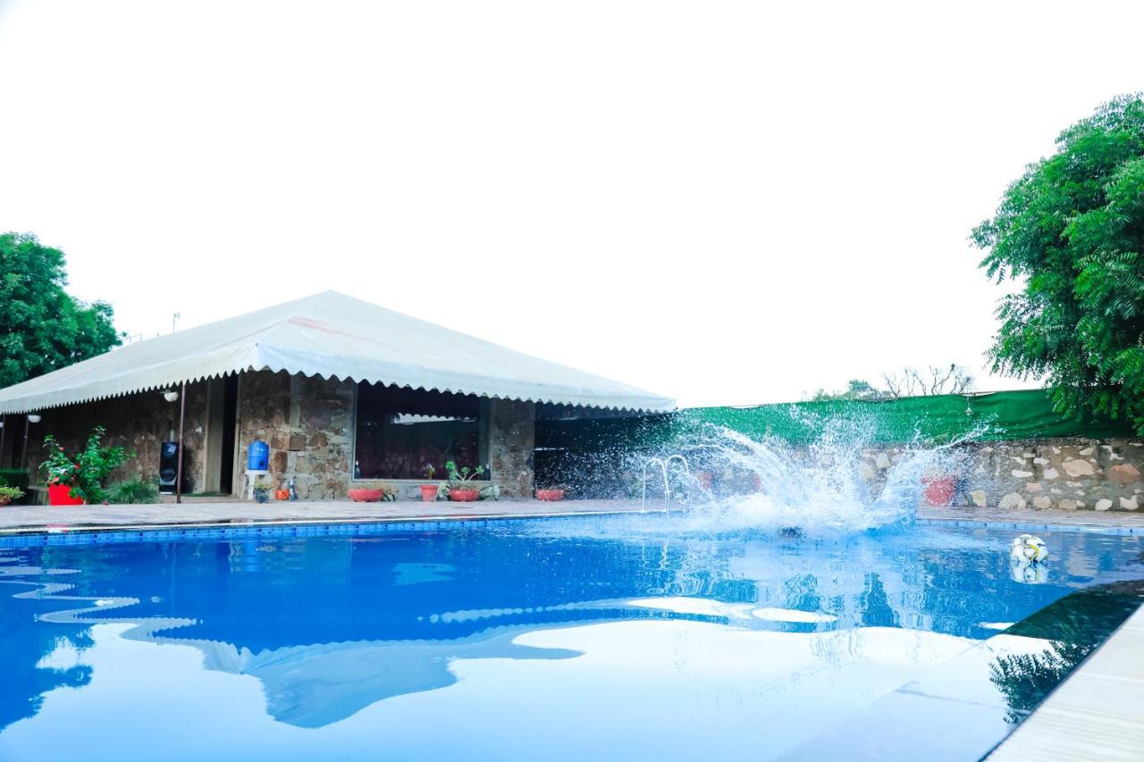 The Rustic Villa, A Stay With Luxuries Amenities And Exotic Nature ชัยปุระ ภายนอก รูปภาพ